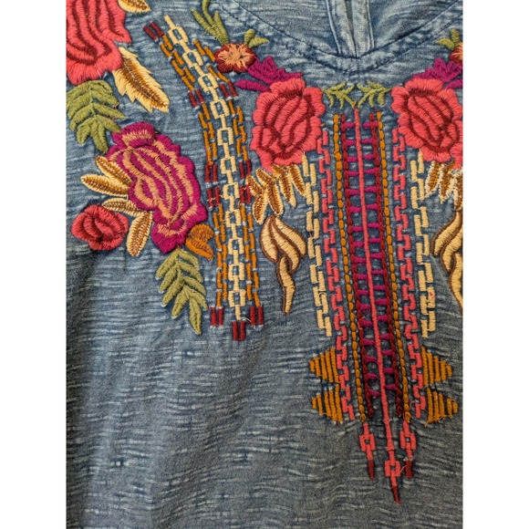 Driftwood Hoodie Women's L Blue Floral Embroidered High-Low Pullover V-Neck - Picture 4 of 9